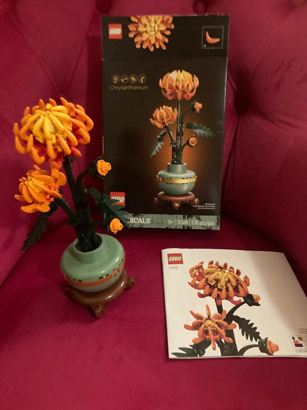 NIB LEGO Icons Chrysanthemum Flower Decor Set #10368